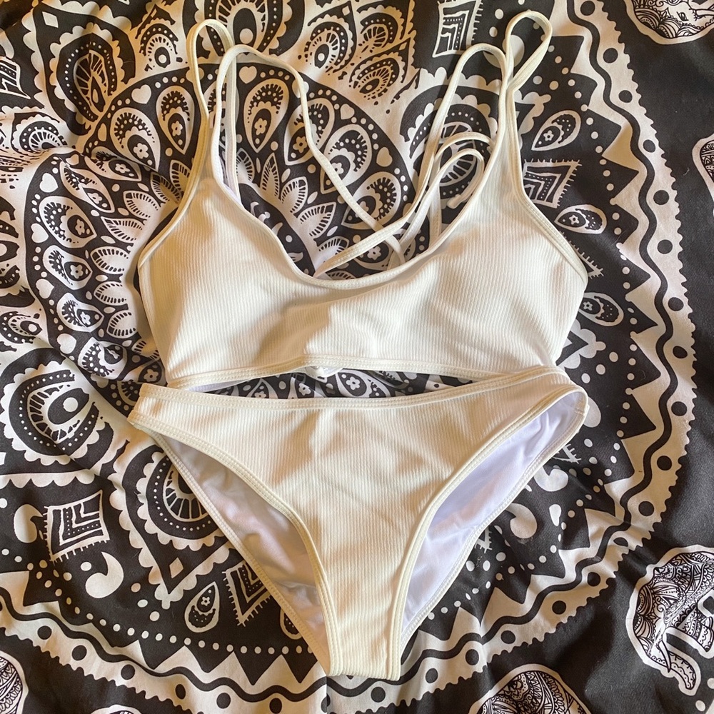 NEW White Romwe Bikini (Top & Bottoms)